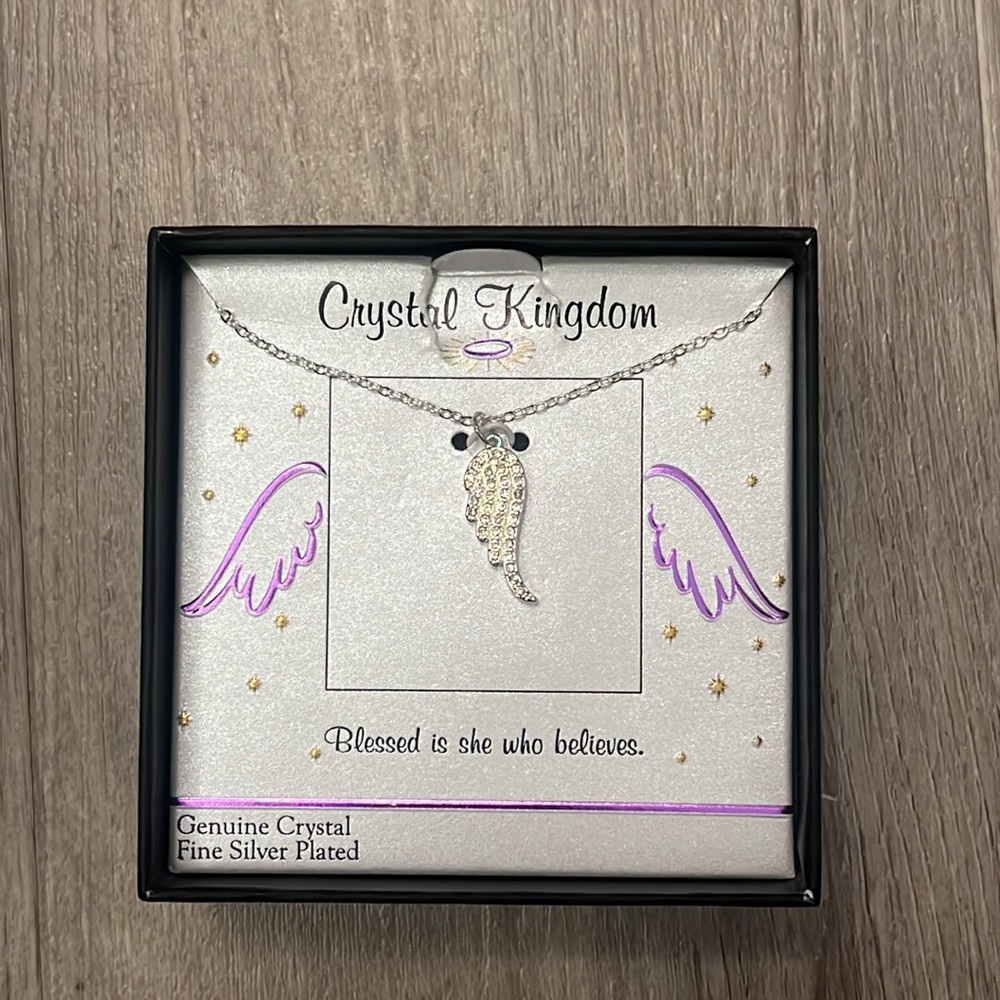 NIB Crystal Kingdom Angel Wing necklace - Picture 3 of 3